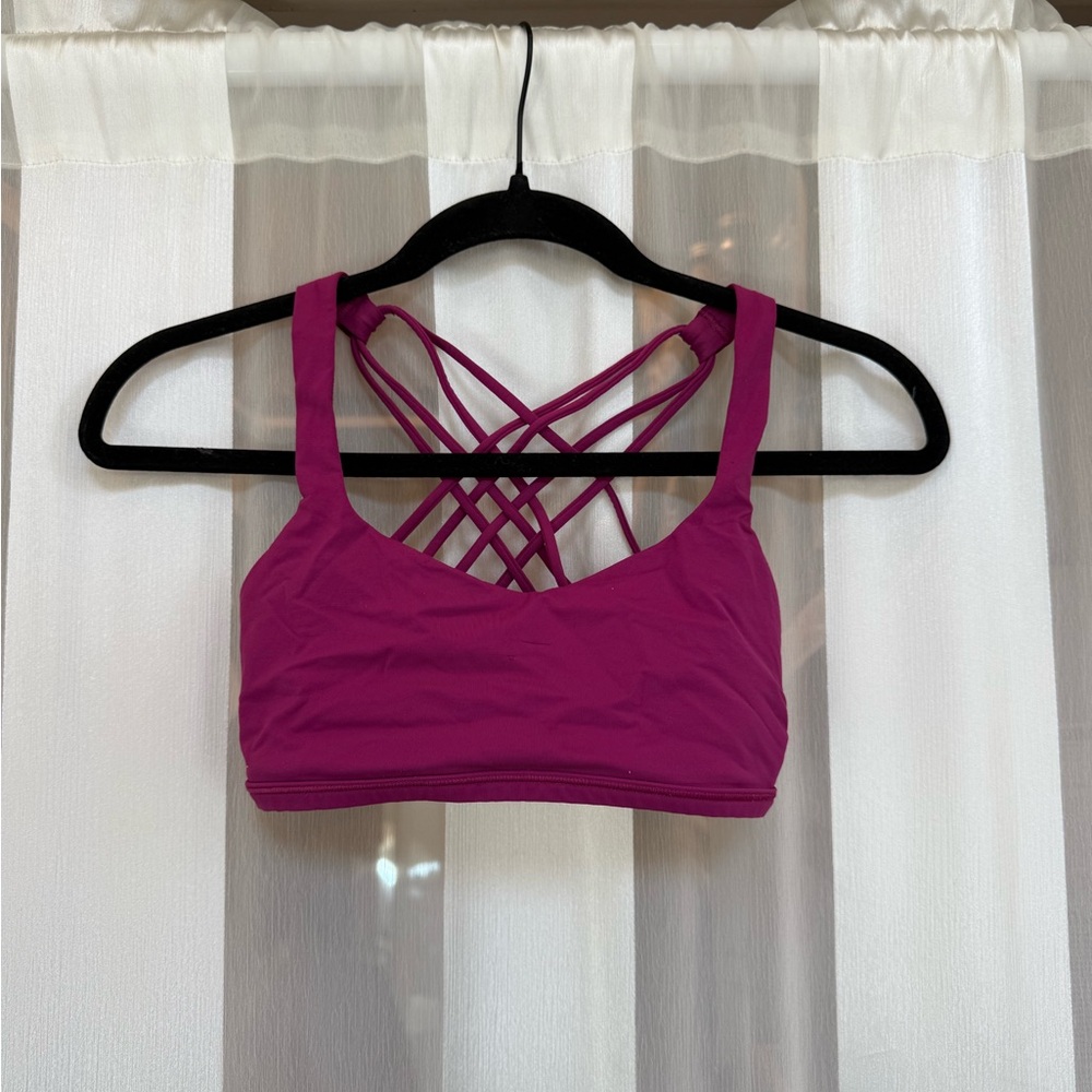 Lululemon Free To Be sports bra